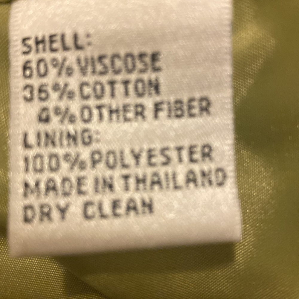 Beautiful bright green blazer - Picture 7 of 9